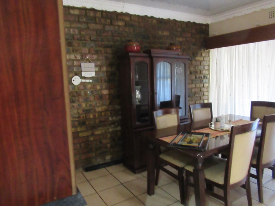 4 Bedroom Property for Sale in Riebeeckstad Free State